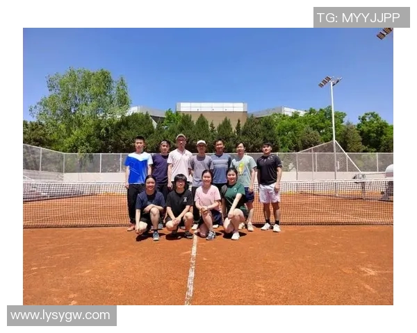 北京网球队创造网球耐力新纪录引发广泛关注与热议