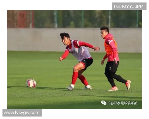 成都网球队防反战术解析与实战应用探讨 成都网球队防反战术解析与实战应用探讨